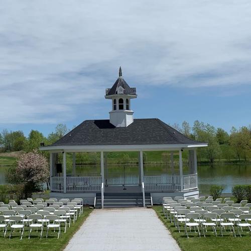 Say "I do" in These Finger Lakes Wedding Venues Ballroom at Carey Lake