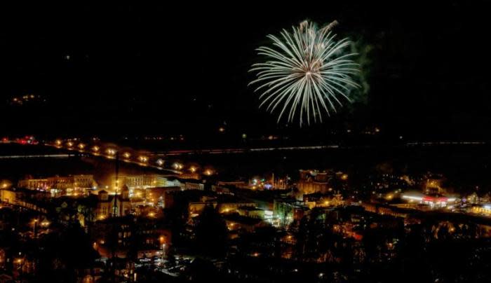 Ho! Ho! Ho-liday Celebrations and Festive Fun in the Finger Lakes Lights on the River Festival