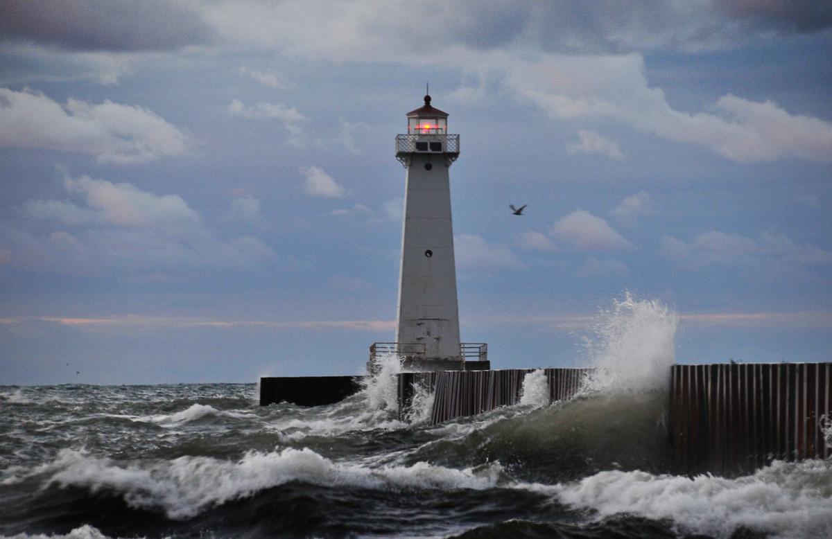 A Moment to Daydream: Lakes & Waterways of the Finger Lakes Lake Ontario