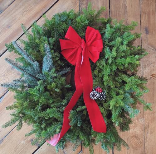 Ho! Ho! Ho-liday Celebrations and Festive Fun in the Finger Lakes Fox Run’s Sparkling Holiday Market