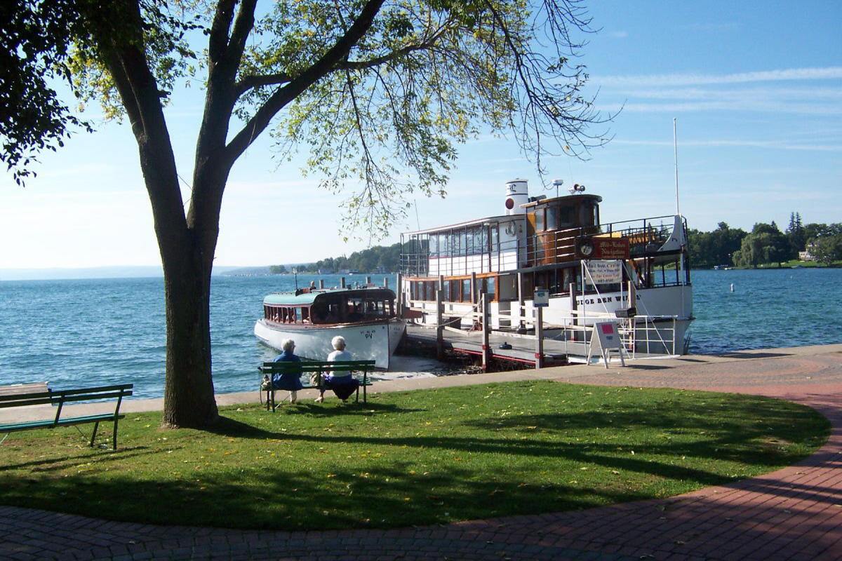 A Moment to Daydream: Lakes & Waterways of the Finger Lakes Skaneateles lake
